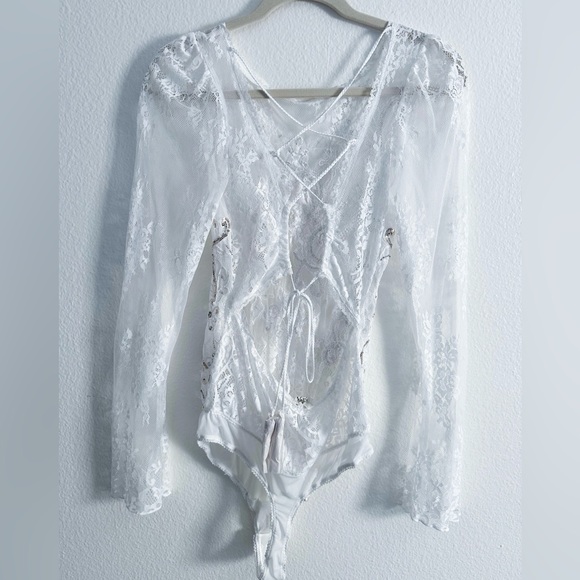 NWOT Free People Intimately Ready To Party Top in Ivory Size Small - Picture 3 of 9